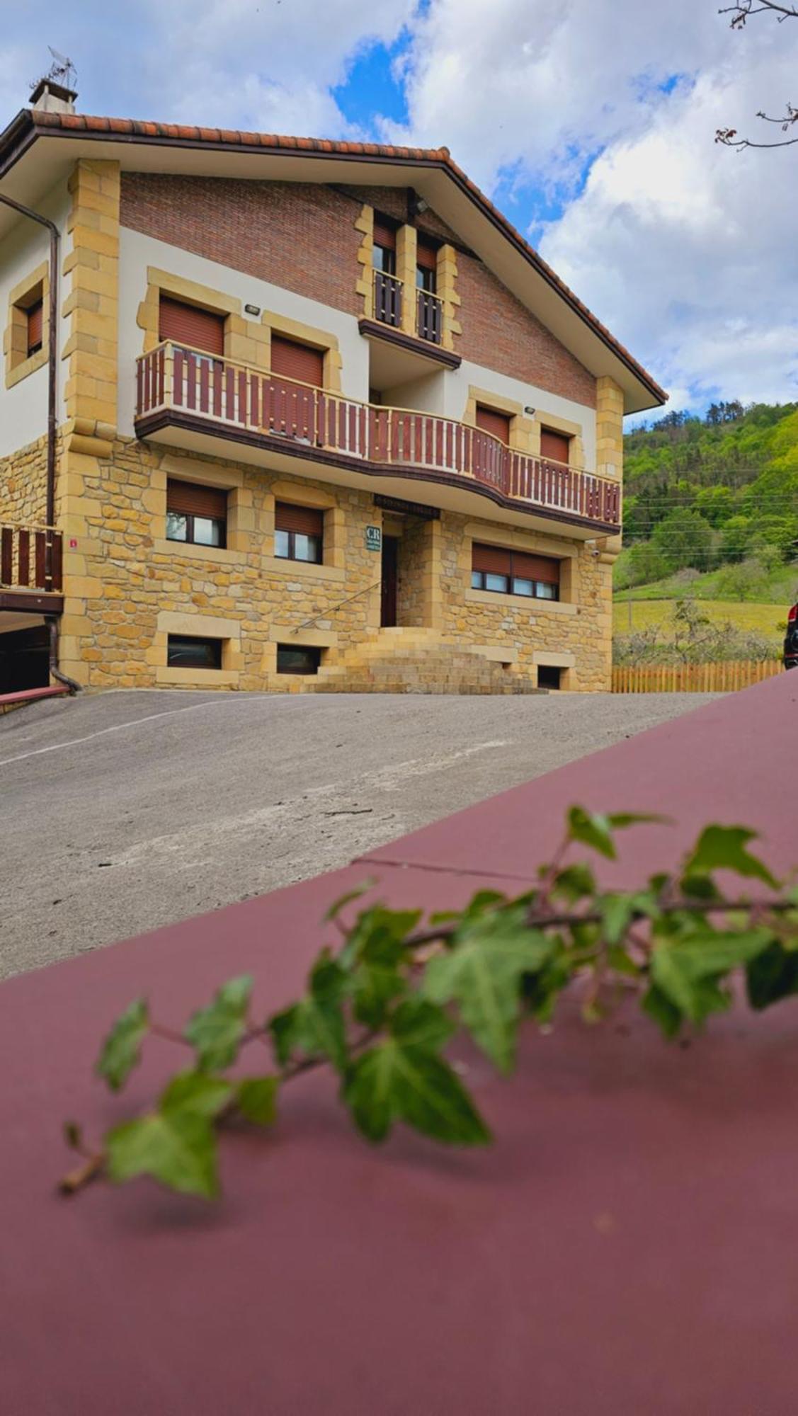 אויארצון Casa Rural Simonan Borda מראה חיצוני תמונה