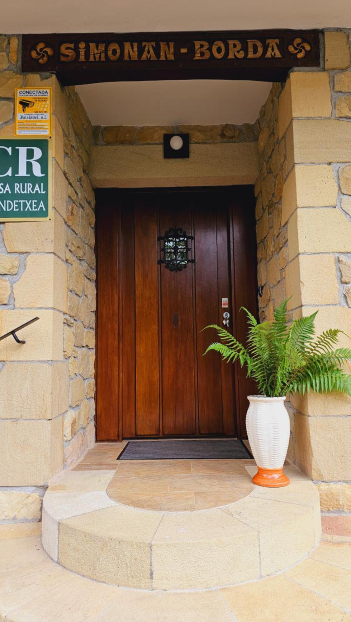 אויארצון Casa Rural Simonan Borda מראה חיצוני תמונה